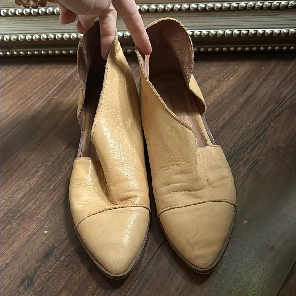 Free People Tan Leather Flats Versatile Slip-On Loafers - Picture 4 of 9